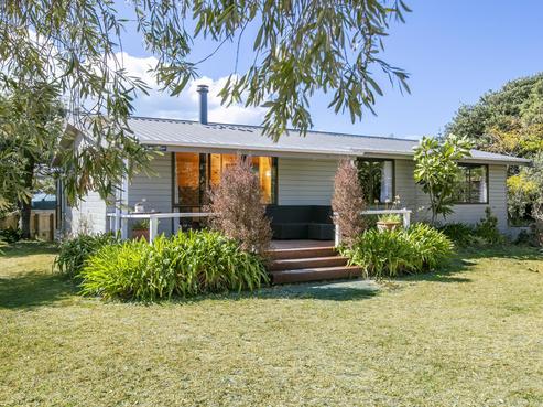 13 Tamarisk Drive, Riversdale Beach