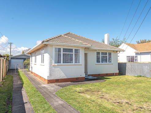 16 Lewis Avenue, Aramoho