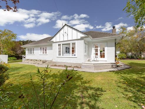 33 Pinehaven Road, Pinehaven