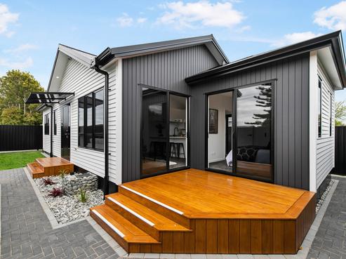 54D Te Atatu Road, Te Atatu South