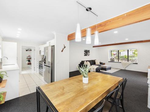 117A Daffodil Street, Titirangi