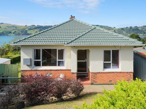 44 Manapouri Street, Ravensbourne