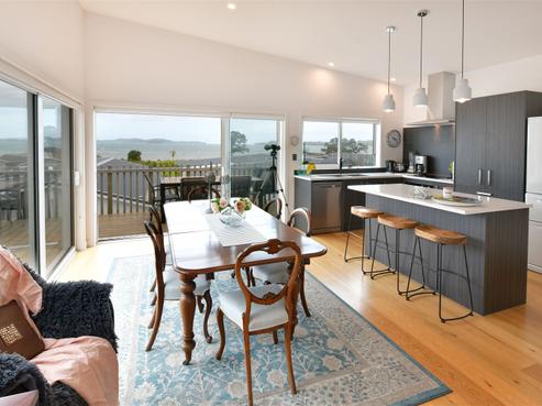 8 Ahi Kaa Lane, Snells Beach