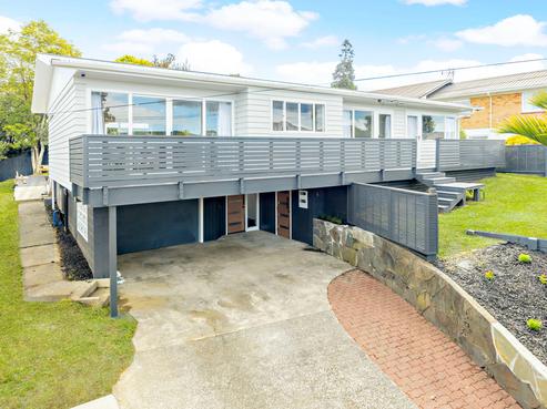 6 Brouder Place, Hillpark