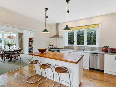 66 Woburn Road, Woburn