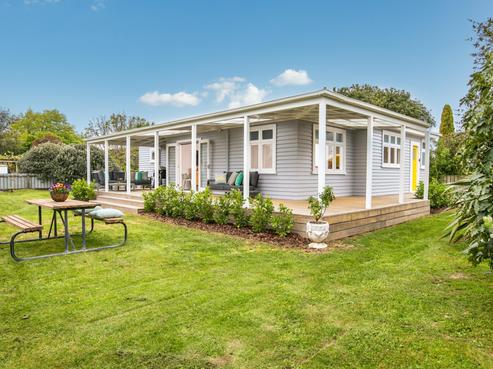 13 Panama Street, Martinborough