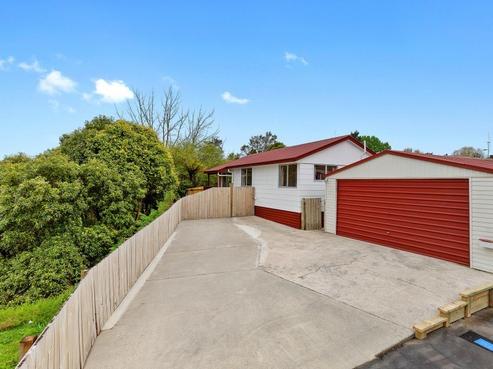 39 Bruce Avenue, Glenview