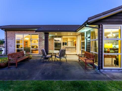 19 Manukaka Heights, Hurdon