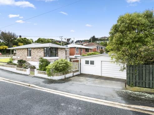 2 Chisholm Place, Tainui