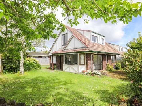 14A Bungalore Place, Half Moon Bay