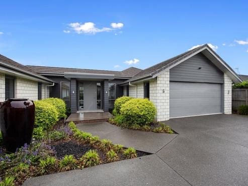 4 Amokura Crescent, Flagstaff