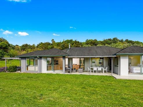 39 Mccallum Drive, Sandspit