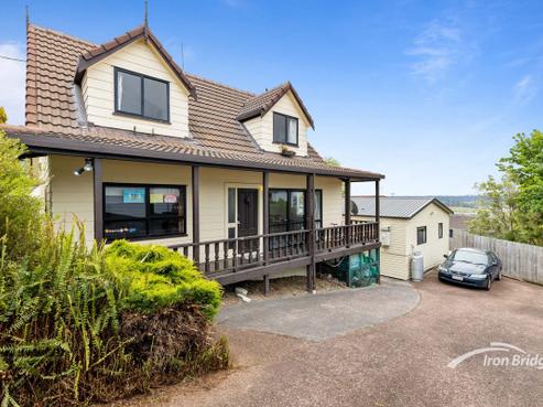 166 Sunset Road, Unsworth Heights