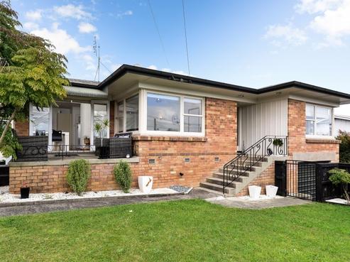 99 Storey Avenue, Forest Lake