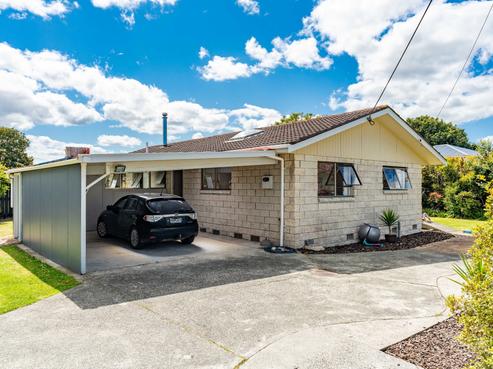 3 Ferry Road, Waipu