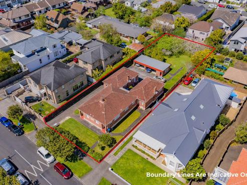 12 King Edward Avenue, Epsom