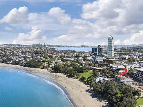 31/47 The Strand, Takapuna