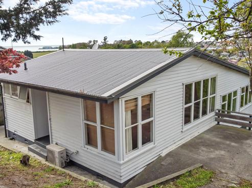 15 Hartley Crescent, Marchwiel