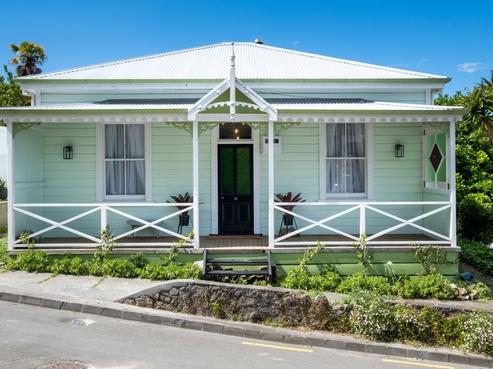 7 Paradise Road, Napier South