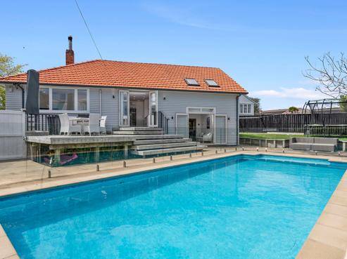14 Fraser Road, Narrow Neck