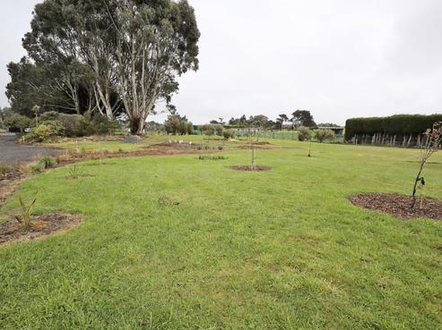 94 Black Road, Otatara