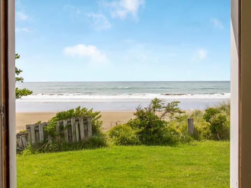 25 Jetty Road, Castlepoint