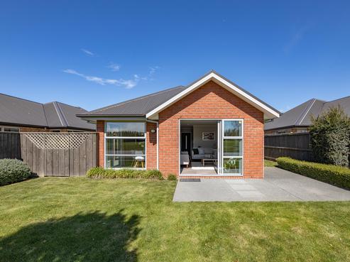 27 Jacques Way, Yaldhurst