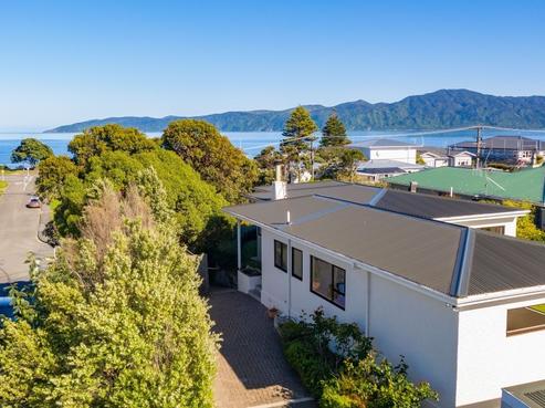 115 Seaview Road, Paraparaumu Beach