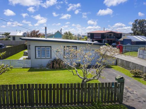 27 Roore Street, Foxton Beach