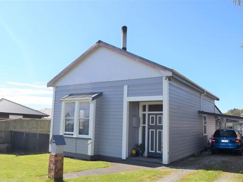 14 Park Street, Hokitika