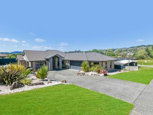 40 Baxendale Drive, Westbrook