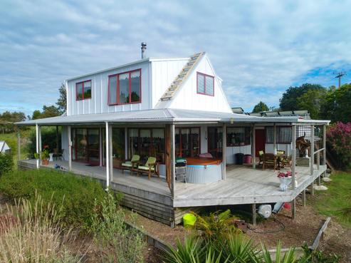 221 Pahi Road, Paparoa