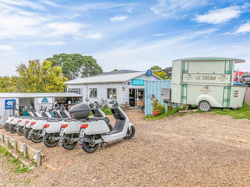 108 Ocean View Road, Oneroa