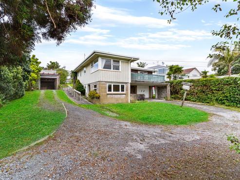 582 Beach Road, Rothesay Bay