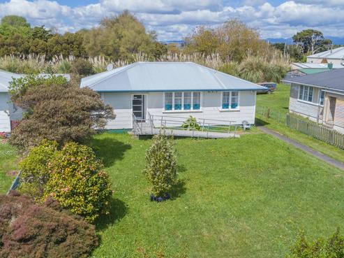 6 Huntly Street, Foxton