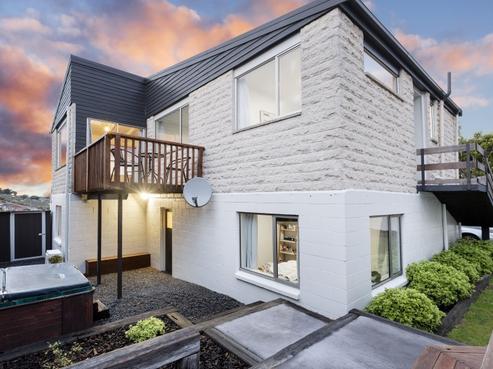 49B Dundonald Street, Tainui