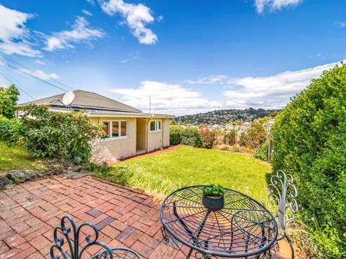 25 Shortland Street, Caversham