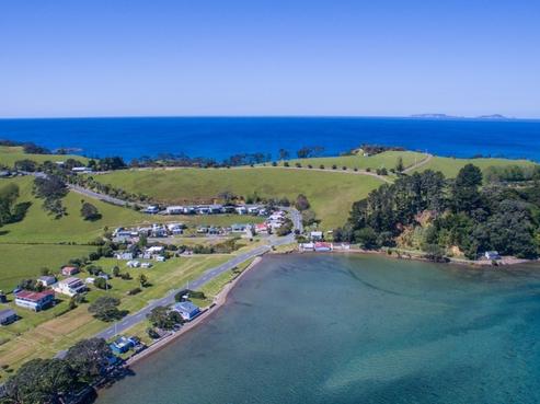 11 Rockell Road, Whananaki
