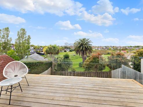 19A Regia Close, Half Moon Bay