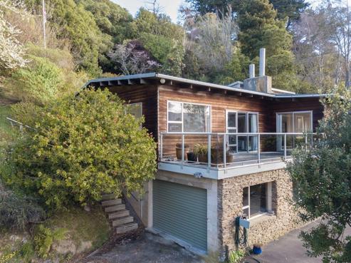 51 Irvine Road, The Cove