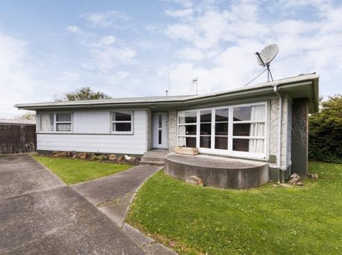 27 Apollo Parade, Milson