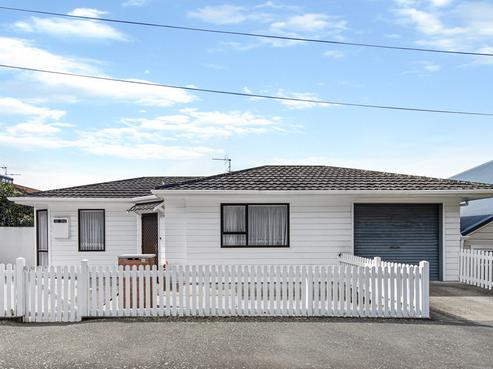 2/10 Upper Bourke Street, Kilbirnie