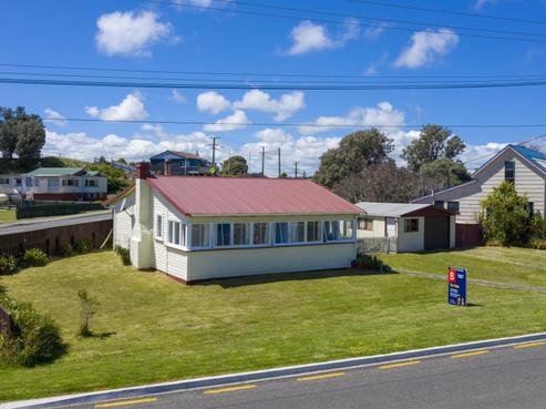 19 Nash Parade, Foxton Beach