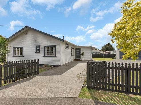 5 Rose Place, Kamo