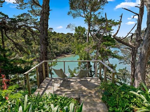 2 Hauraki Road, Leigh