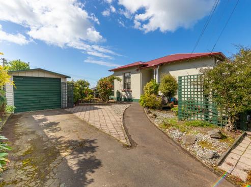 6 Catherine Street, Caversham