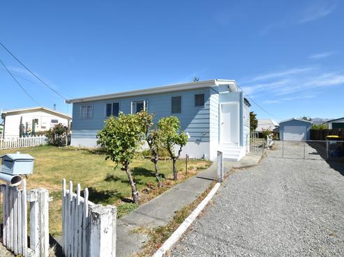 1 Hopkins Road, Twizel