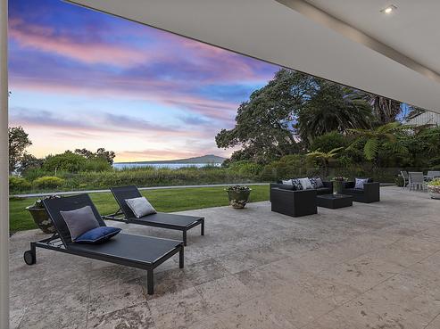 214D Lake Road, Hauraki