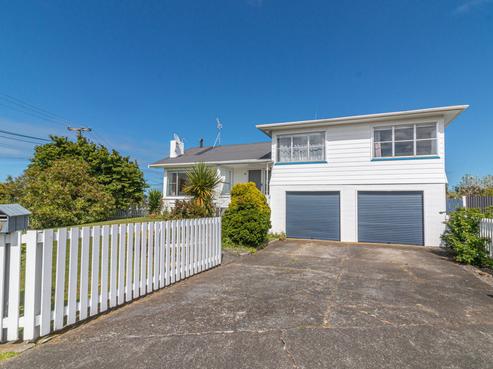 59 Devon Road, Springvale