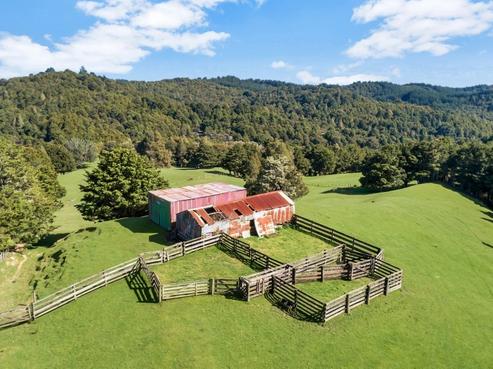 2682 Paparoa-oakleigh Road, Paparoa
